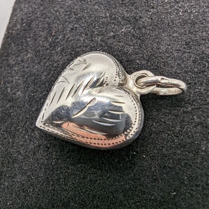 Etched mini puff  heart